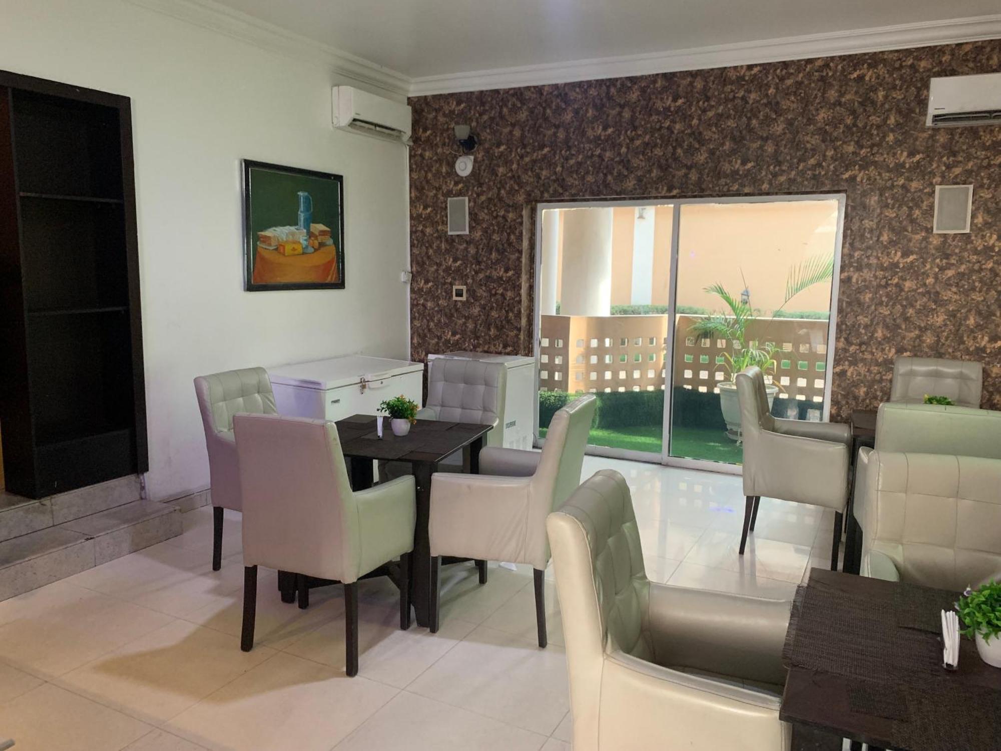 Presken Hotel @Oniru Лагос Экстерьер фото